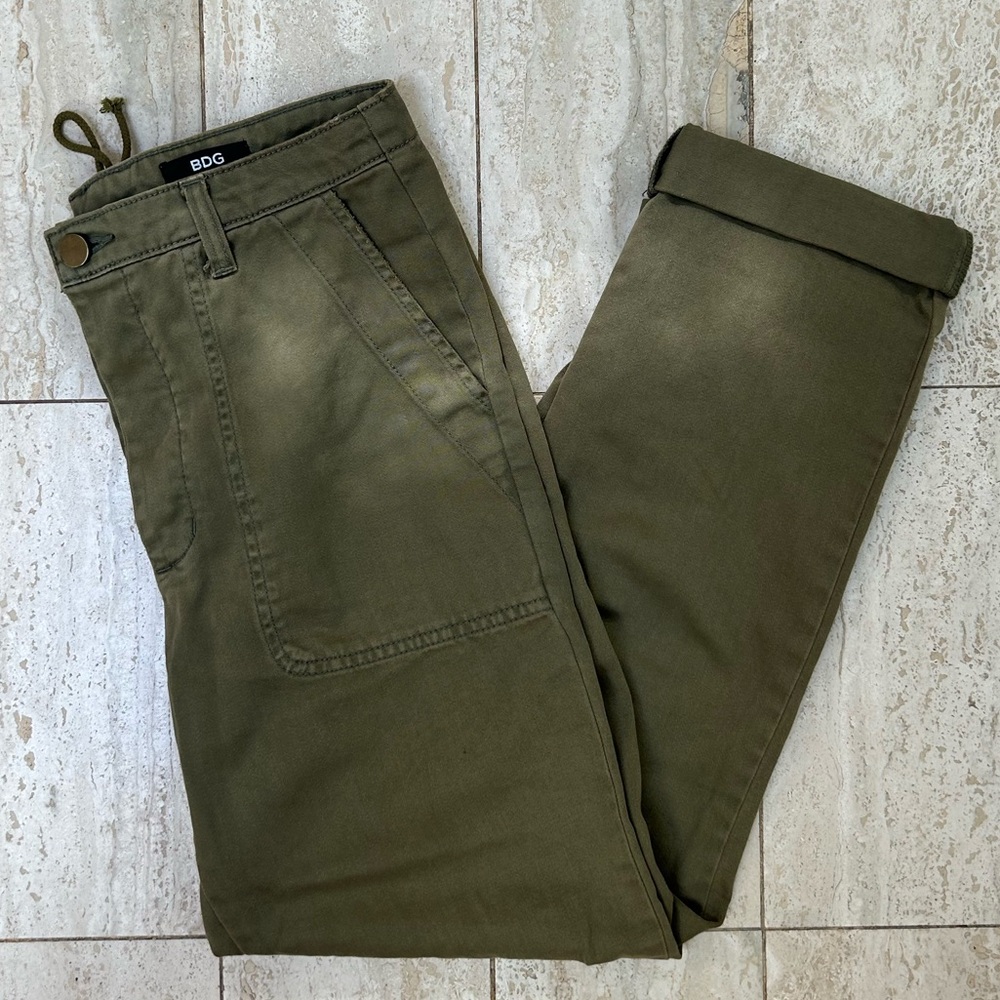 Urban Outfitters (BDG) Chino Pant (US 27) - Olive/Khaki Green